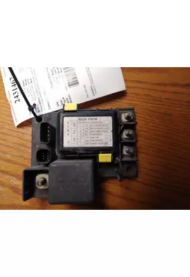 FREIGHTLINER CASCADIA 125 FUSE BOX