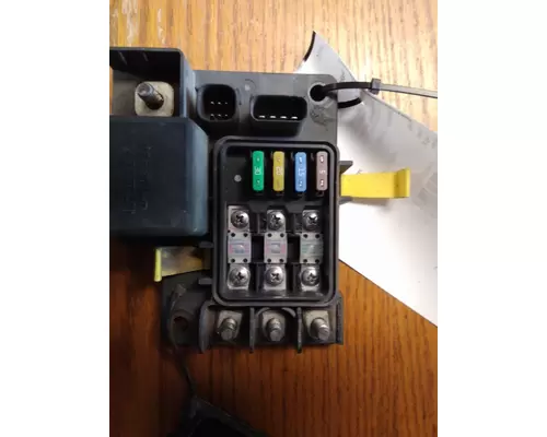 FREIGHTLINER CASCADIA 125 FUSE BOX