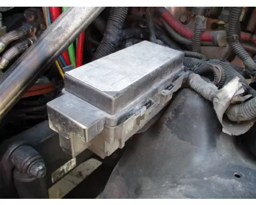 FREIGHTLINER CASCADIA 125 FUSE BOX