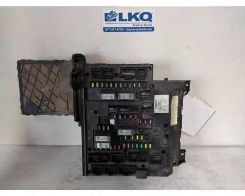 FREIGHTLINER CASCADIA 125 FUSE BOX