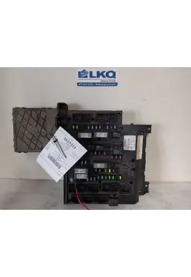 FREIGHTLINER CASCADIA 125 FUSE BOX