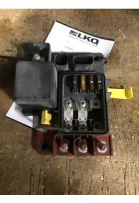 FREIGHTLINER CASCADIA 125 FUSE BOX