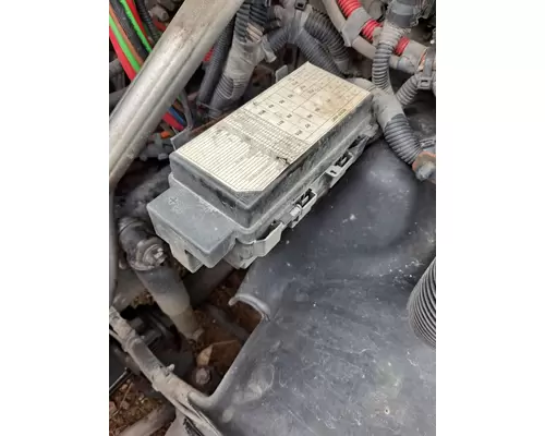 FREIGHTLINER CASCADIA 125 FUSE BOX