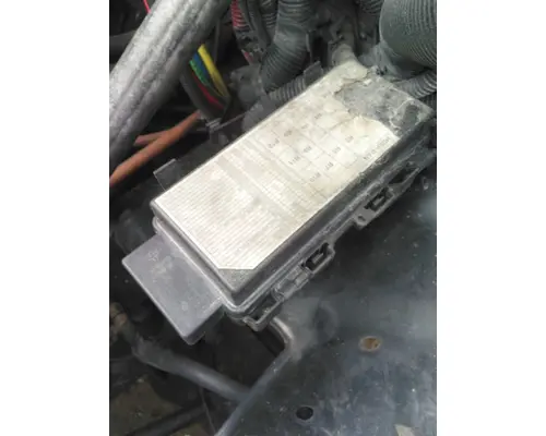 FREIGHTLINER CASCADIA 125 FUSE BOX