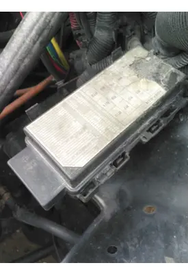 FREIGHTLINER CASCADIA 125 FUSE BOX