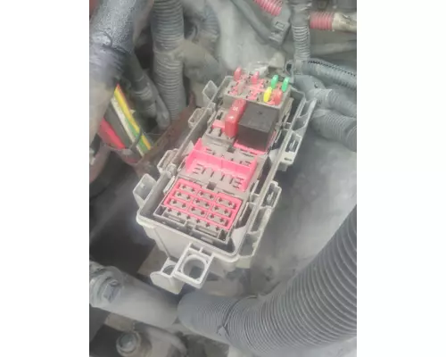 FREIGHTLINER CASCADIA 125 FUSE BOX