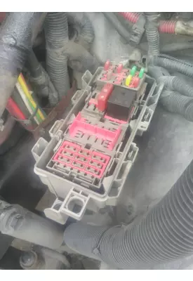 FREIGHTLINER CASCADIA 125 FUSE BOX