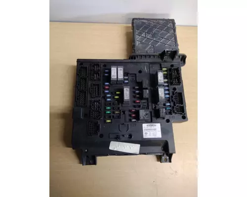 FREIGHTLINER CASCADIA 125 FUSE BOX