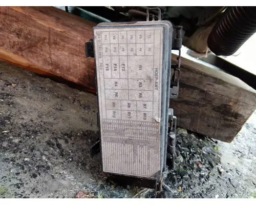 FREIGHTLINER CASCADIA 125 FUSE BOX