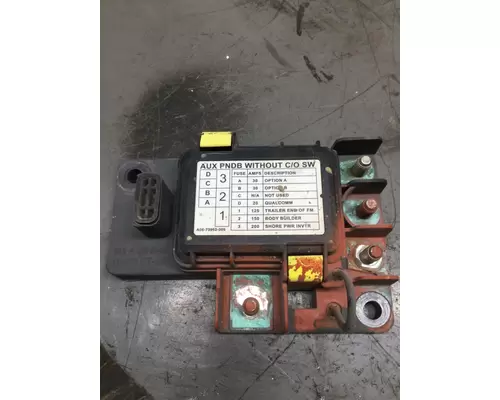 FREIGHTLINER CASCADIA 125 FUSE BOX