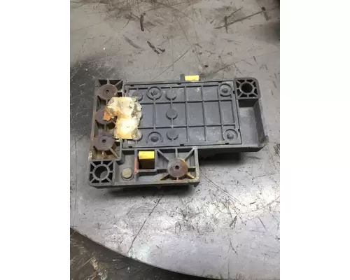 FREIGHTLINER CASCADIA 125 FUSE BOX