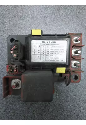FREIGHTLINER CASCADIA 125 FUSE BOX