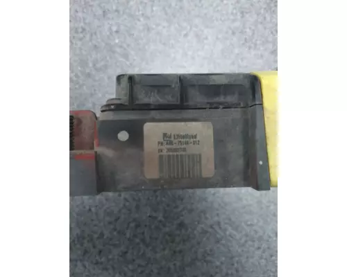 FREIGHTLINER CASCADIA 125 FUSE BOX