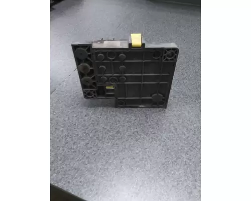 FREIGHTLINER CASCADIA 125 FUSE BOX