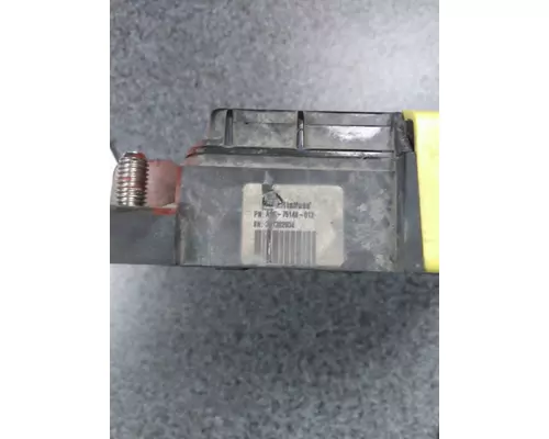 FREIGHTLINER CASCADIA 125 FUSE BOX