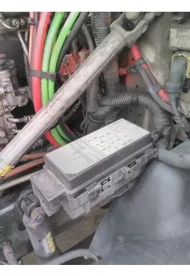 FREIGHTLINER CASCADIA 125 FUSE BOX