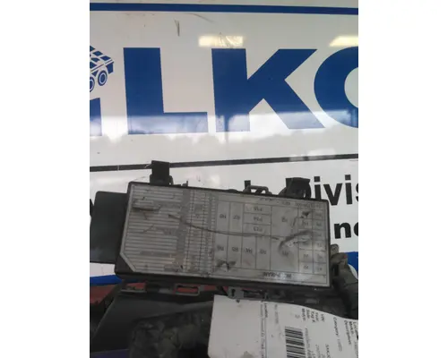 FREIGHTLINER CASCADIA 125 FUSE BOX