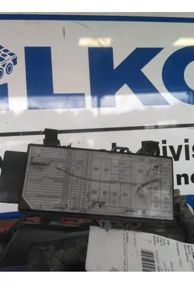 FREIGHTLINER CASCADIA 125 FUSE BOX