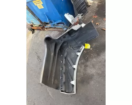 FREIGHTLINER CASCADIA 125 Fender Extension