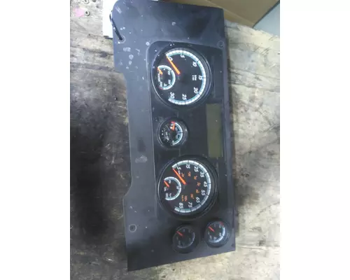 FREIGHTLINER CASCADIA 125 GAUGE CLUSTER
