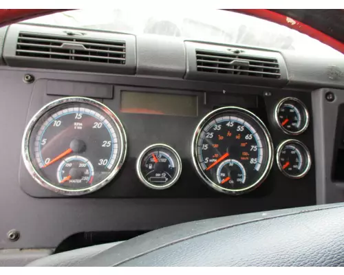 FREIGHTLINER CASCADIA 125 GAUGE CLUSTER