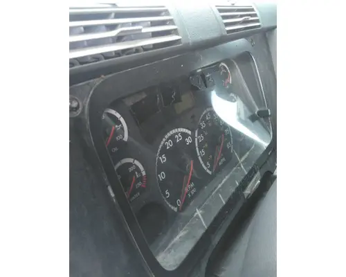 FREIGHTLINER CASCADIA 125 GAUGE CLUSTER