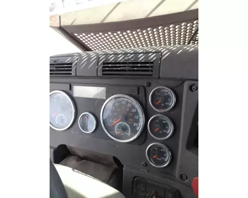 FREIGHTLINER CASCADIA 125 GAUGE CLUSTER