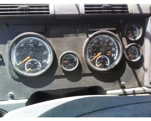 FREIGHTLINER CASCADIA 125 GAUGE CLUSTER