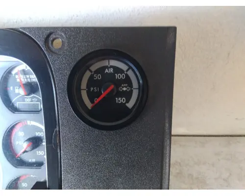 FREIGHTLINER CASCADIA 125 GAUGE CLUSTER