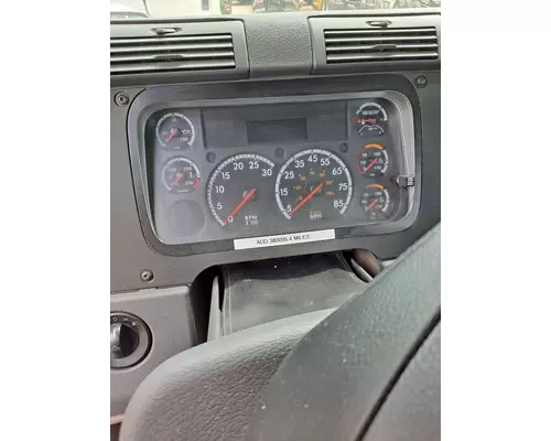 FREIGHTLINER CASCADIA 125 GAUGE CLUSTER