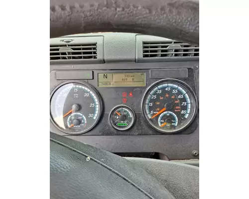 FREIGHTLINER CASCADIA 125 GAUGE CLUSTER