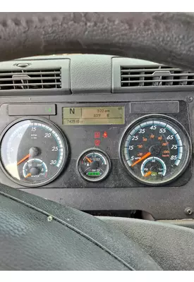 FREIGHTLINER CASCADIA 125 GAUGE CLUSTER