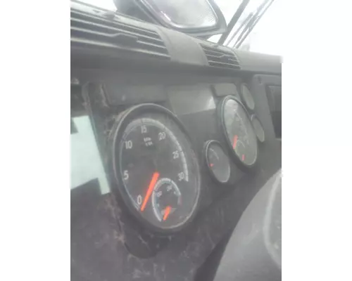 FREIGHTLINER CASCADIA 125 GAUGE CLUSTER