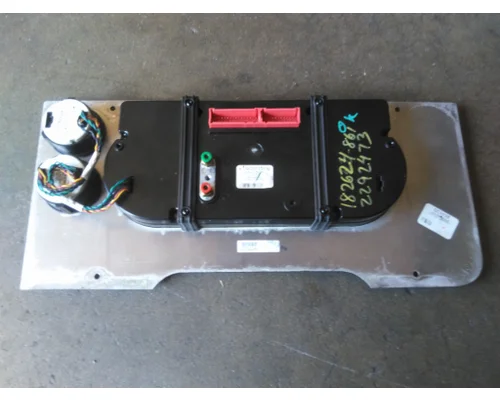 FREIGHTLINER CASCADIA 125 GAUGE CLUSTER