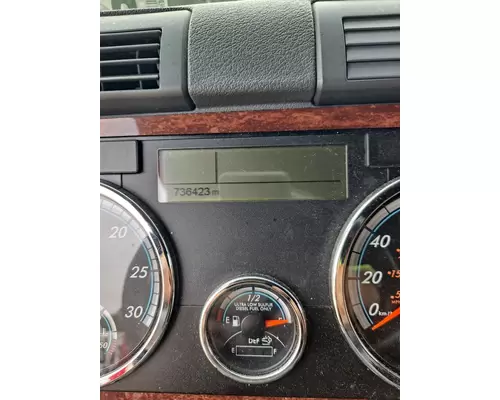 FREIGHTLINER CASCADIA 125 GAUGE CLUSTER