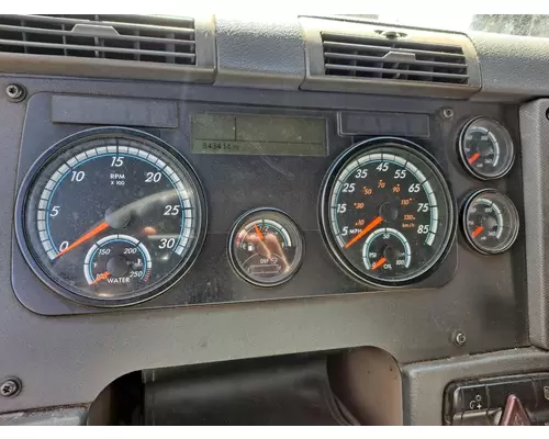 FREIGHTLINER CASCADIA 125 GAUGE CLUSTER