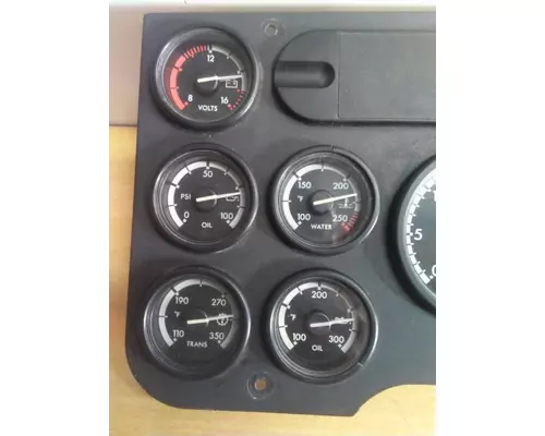FREIGHTLINER CASCADIA 125 GAUGE CLUSTER