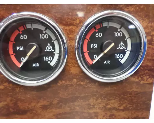 FREIGHTLINER CASCADIA 125 GAUGE CLUSTER