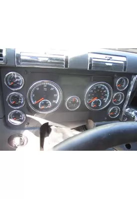 FREIGHTLINER CASCADIA 125 GAUGE CLUSTER