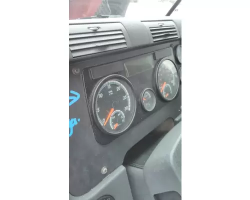 FREIGHTLINER CASCADIA 125 GAUGE CLUSTER