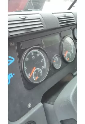 FREIGHTLINER CASCADIA 125 GAUGE CLUSTER