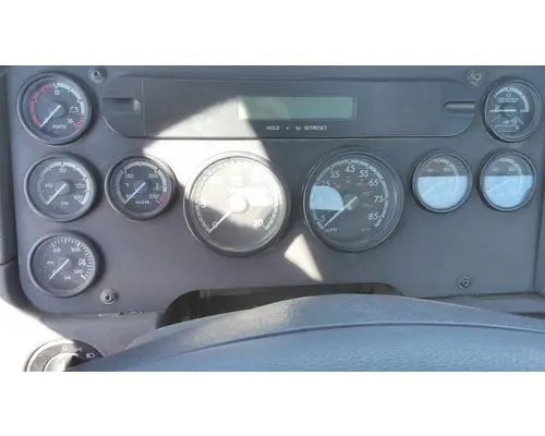 FREIGHTLINER CASCADIA 125 GAUGE CLUSTER