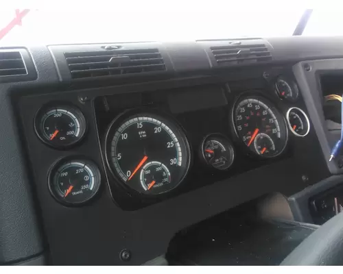 FREIGHTLINER CASCADIA 125 GAUGE CLUSTER