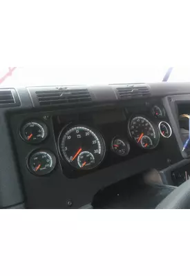 FREIGHTLINER CASCADIA 125 GAUGE CLUSTER