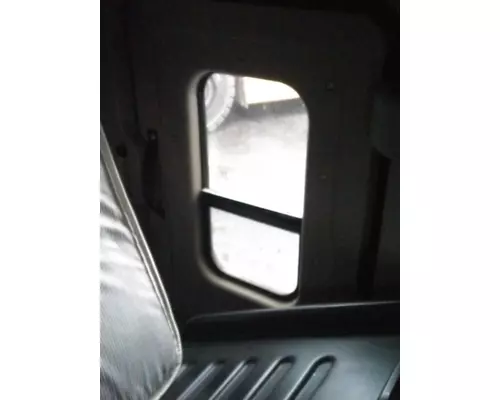 FREIGHTLINER CASCADIA 125 GLASS, DOOR VENT, FRONT