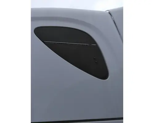FREIGHTLINER CASCADIA 125 GLASS, SLEEPER