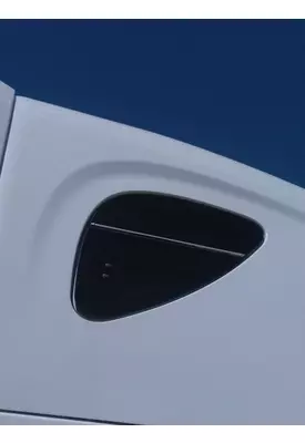 FREIGHTLINER CASCADIA 125 GLASS, SLEEPER