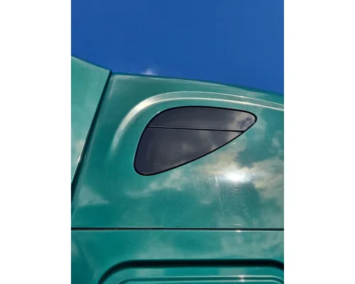 FREIGHTLINER CASCADIA 125 GLASS, SLEEPER