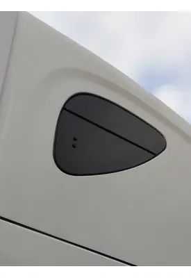 FREIGHTLINER CASCADIA 125 GLASS, SLEEPER