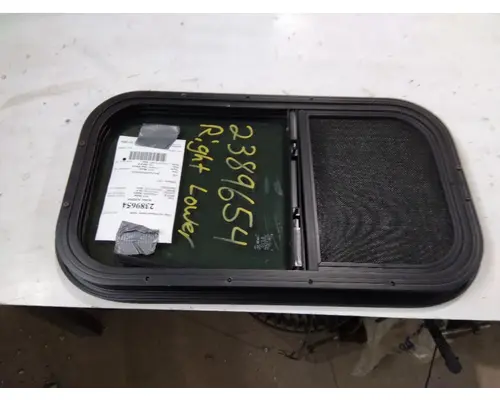 FREIGHTLINER CASCADIA 125 GLASS, SLEEPER